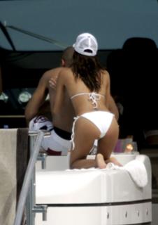 Eva Longoria feet photo thumbnail