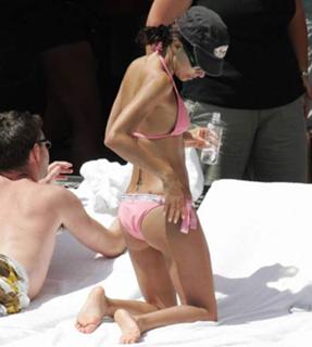 Eva Longoria feet photo thumbnail
