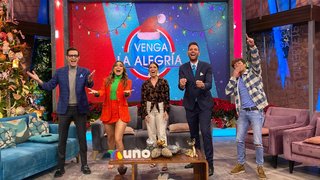 Cynthia Rodríguez feet photo thumbnail