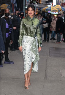 Priyanka Chopra Jonas feet photo thumbnail