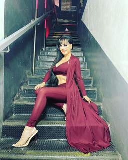 Maribel Guardia feet photo thumbnail