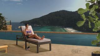 Morena Baccarin feet photo thumbnail