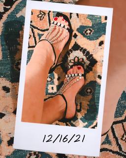 Kate Hudson feet photo thumbnail