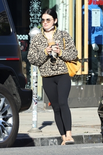 Lucy Hale feet photo thumbnail