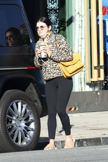 Lucy Hale feet photo thumbnail