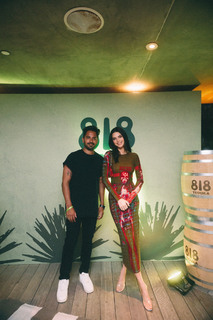 Kendall Jenner feet photo thumbnail