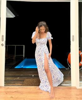 Anushka Sen feet photo thumbnail