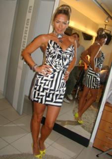 Adriane Galisteu feet photo thumbnail