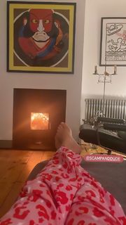 Lisa Snowdon feet photo thumbnail