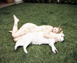 Drew Barrymore feet photo thumbnail