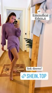 Melita Toniolo feet photo thumbnail