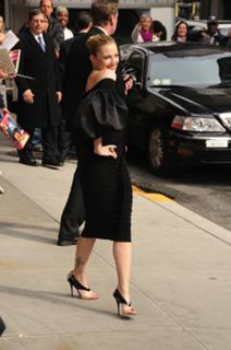 Drew Barrymore feet photo thumbnail