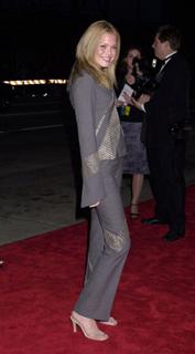 Mandy Moore feet photo thumbnail