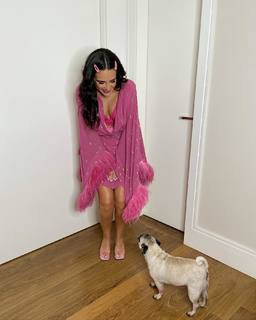 Kéfera Buchmann feet photo thumbnail