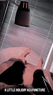 Ashley Greene feet photo thumbnail