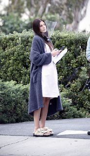 Camila Morrone feet photo thumbnail