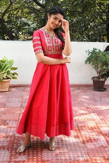 Krithi Shetty feet photo 5