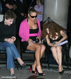 Mariah Carey feet photo thumbnail