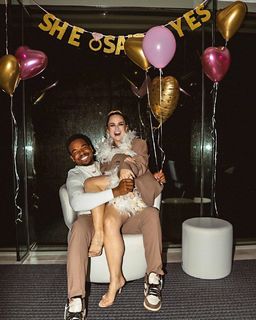 JoJo feet photo thumbnail