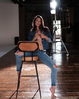 Giorgia Crivello feet photo thumbnail