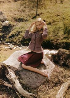 Karolina Kurkova feet photo thumbnail