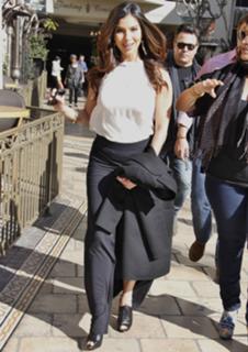 Roselyn Sanchez feet photo thumbnail