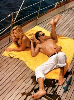 Karolina Kurkova feet photo thumbnail