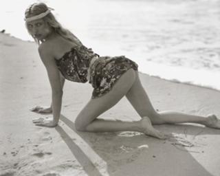 Karolina Kurkova feet photo thumbnail