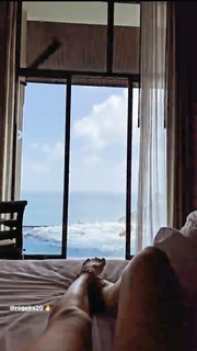 Karolina Pisarek feet photo thumbnail