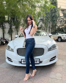 Jannat Zubair Rahmani feet photo thumbnail