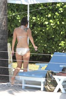 Tulisa feet photo thumbnail