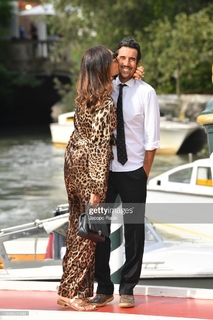 Caterina Balivo feet photo thumbnail