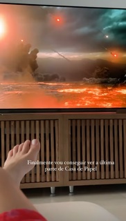 Camila Queiroz feet photo thumbnail