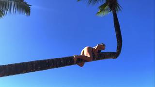 Katie Sigmond feet photo thumbnail