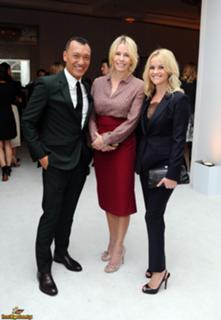 Reese Witherspoon feet photo thumbnail