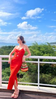 Alessandra Ambrosio feet photo thumbnail