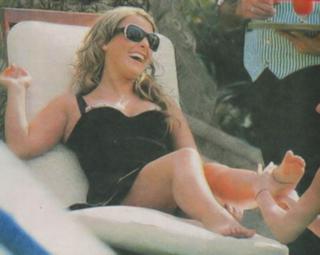 Coleen Rooney feet photo thumbnail