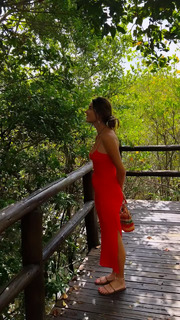 Alessandra Ambrosio feet photo thumbnail