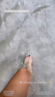 Giorgia Palmas feet photo thumbnail