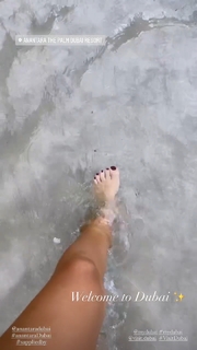 Giorgia Palmas feet photo thumbnail