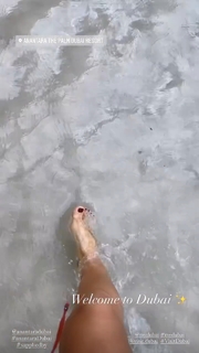 Giorgia Palmas feet photo thumbnail