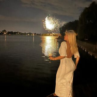 Wanda Nara feet photo thumbnail
