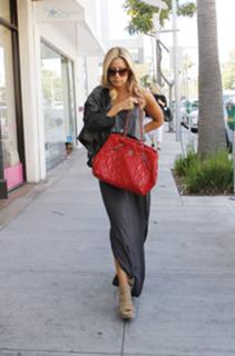 Ashley Tisdale feet photo thumbnail