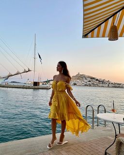 Severina Kojic feet photo thumbnail