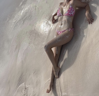 Kate Upton feet photo thumbnail