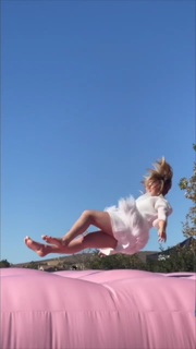 Peyton List feet photo thumbnail