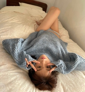 Ai Shinozaki feet photo thumbnail
