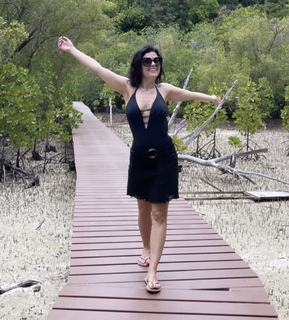 Katarzyna Cichopek feet photo thumbnail