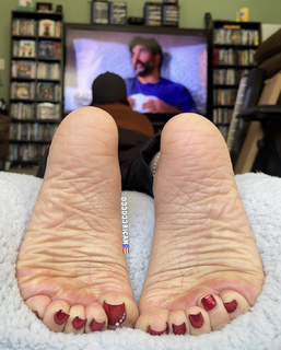 Deedee Rican feet photo thumbnail