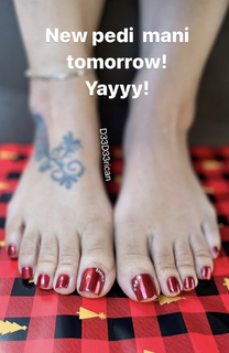 Deedee Rican feet photo thumbnail